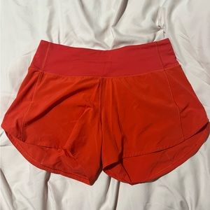 Women’s Lululemon Mid-rise 4” Speed Up Short